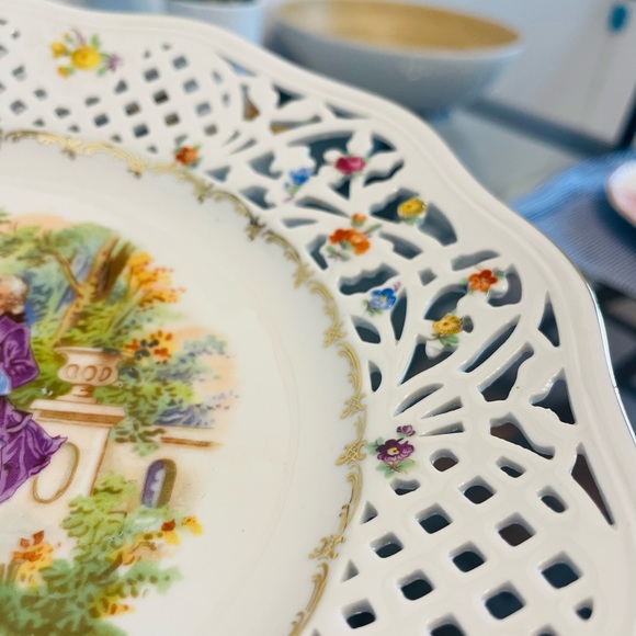 Schumann Bavaria Germany US Zone reticulated dish - Picture 4 of 5